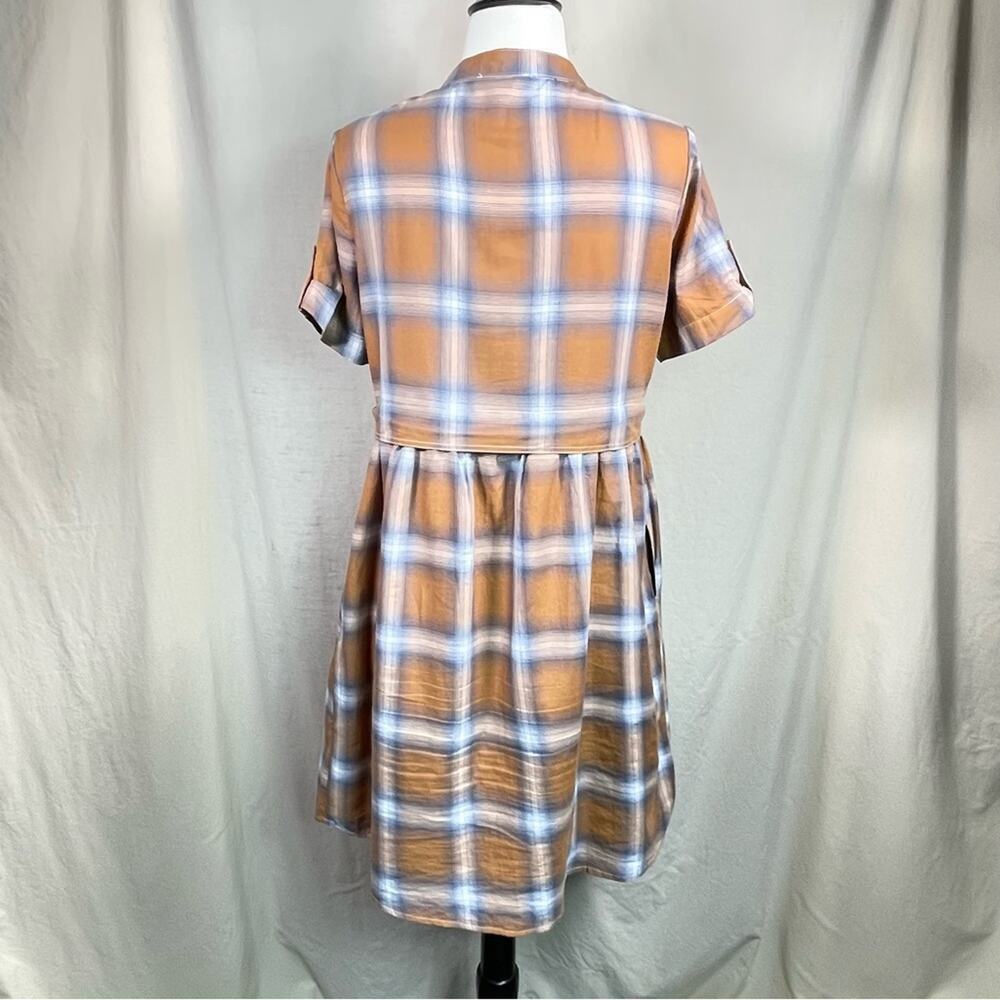 SUZANNE BETRO ~ Tan & Blue Plaid Shirt Dress w/Pocket Detail ~ Small - Picture 3 of 3